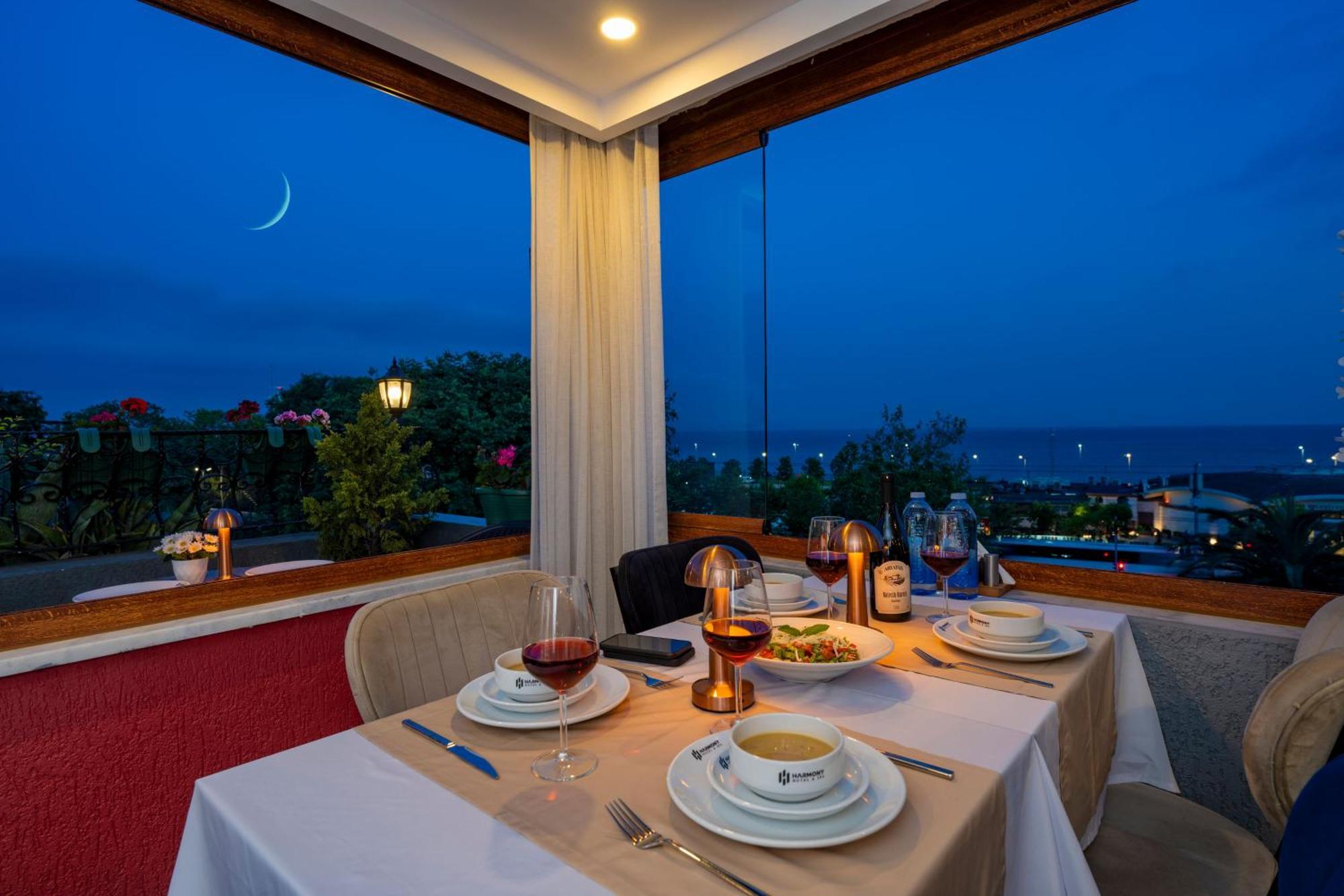 Harmony Hotel Istanbul & Spa Экстерьер фото